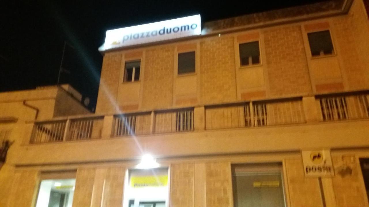 تشيرينيولا B&B Piazza Duomo المظهر الخارجي الصورة